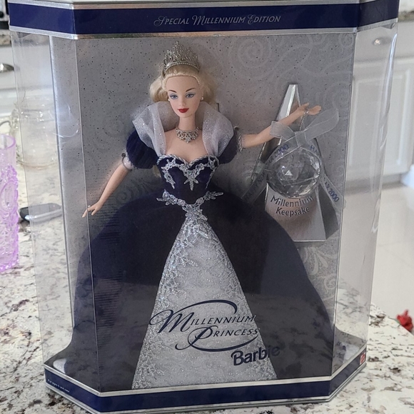 Millennium Barbie - Picture 1 of 6